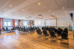 Zaal de Loonsewaard Hoogeerd Nifrik